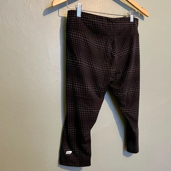 Running/Exercise Capris - Picture 4 of 4